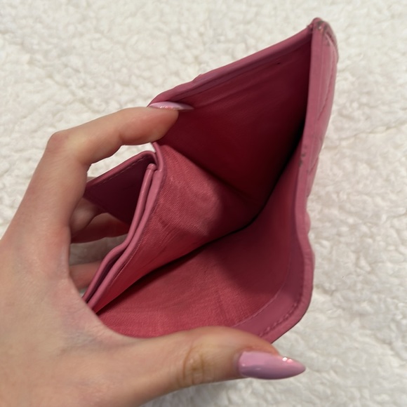 100% Authentic Pink Prada Diagramme Wallet - Picture 4 of 4